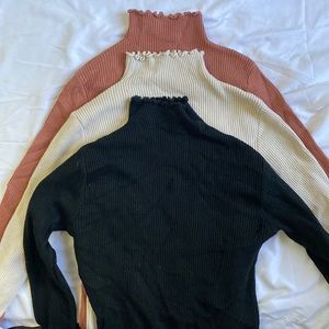 Lot of mock turtleneck long sleeves
